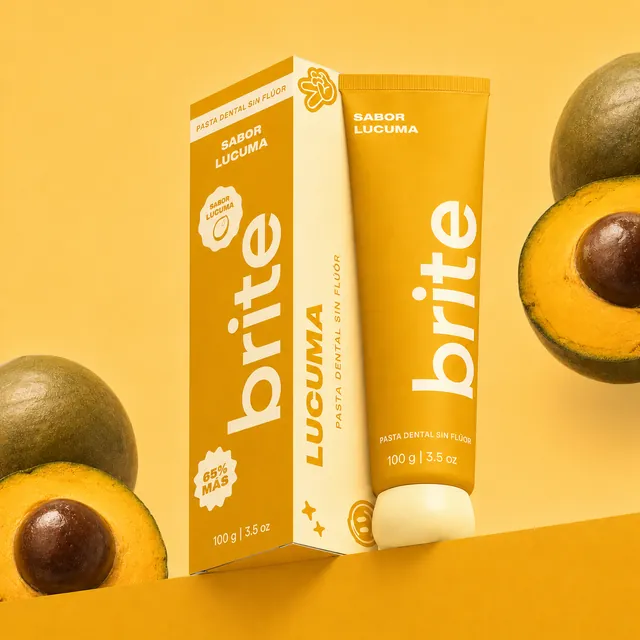 Pasta dental Brite sabor Lúcuma: estuche y tubo. Empaque de referencia.